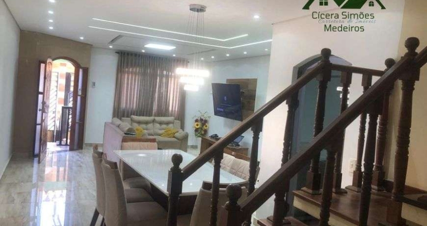 Sobrado para venda com 253 metros quadrados com 3 quartos em Jardim Rina - Santo André - SP