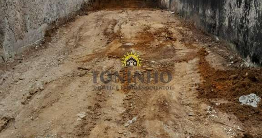 Terreno à venda no Jardim Zélia, Itaquaquecetuba 