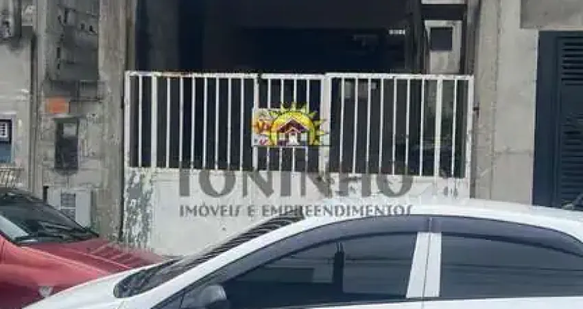 Casa à venda na Vila Vermont, Itaquaquecetuba 