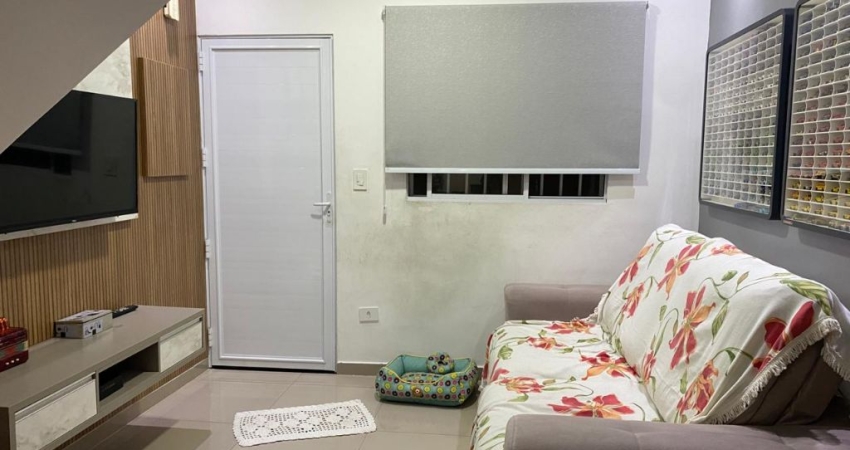 Casa de condomínio na Vila mirim - Aceita troca