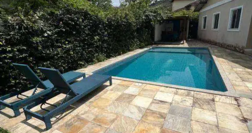 Casa com 4 dormitórios à venda, 150 m² por R$ 950.000,00 - Itaipu - Niterói/RJ
