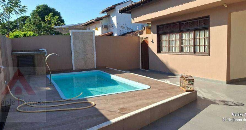 Casa à venda em Piratininga, Niterói – Linear, com Piscina, Área Gourmet e Edícula | Maple Imóveis
