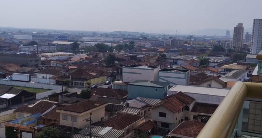 1 dormitório em andar alto com sacada e  piscina, na Tupi