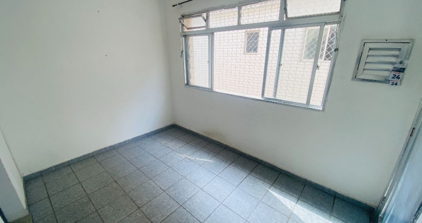 Excelente dois dormitórios com ótimo preço no Forte