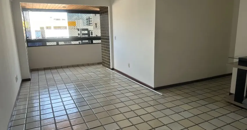 Apartamento com 3 quartos para alugar no Ponta Verde, Maceió 