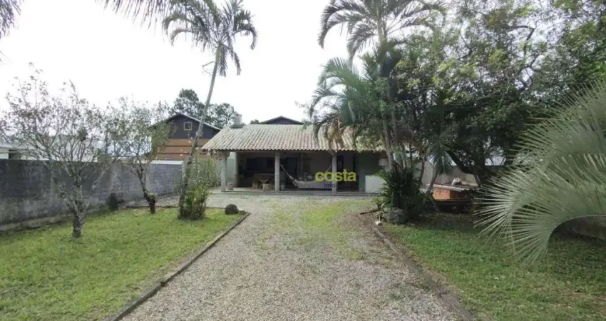 Casa com 2 dormitórios à venda, 98 m² por R$ 650.000,00 - Pinheira (Ens Brito) - Palhoça/SC