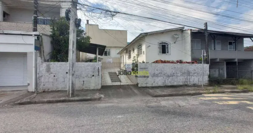 Casa com 2 dormitórios à venda, 121 m² - Real Parque - São José/SC