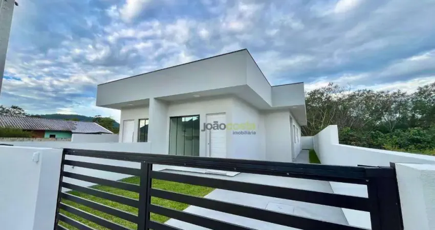 Casa com 3 dormitórios sendo 1 suíte à venda, 76 m² - Forquilhas - São José/SC