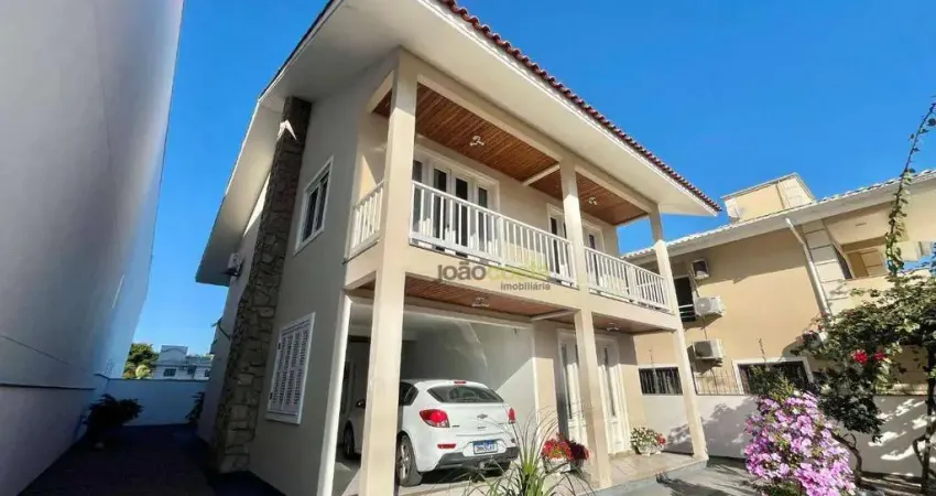 Casa com 4 dormitórios sendo 1 suíte para alugar - Pagani - Palhoça/SC