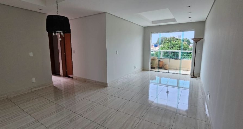 Saraiva - Apartamento de 81m² á venda.