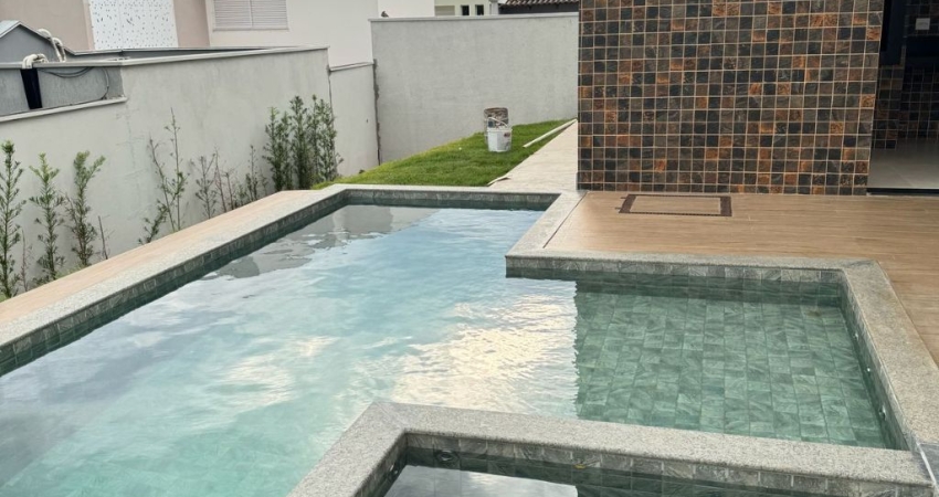 Casa em condomínio fechado com 4 quartos à venda na Avenida dos Vinhedos, 900, Morada da Colina, Uberlândia