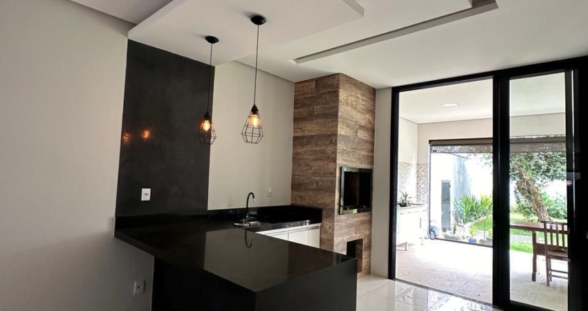 Casa com 4 quartos à venda na Avenida Doutor Misael Rodrigues de Castro, 1000, Conjunto Segismundo Pereira, Uberlândia