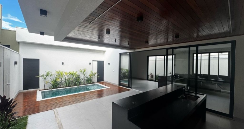Condomínio Splendido - Casa novinha procura novo dono!