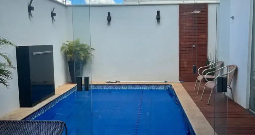 Alto Umuarama - Sobrado com SPA 10 pessoas procura novo dono.