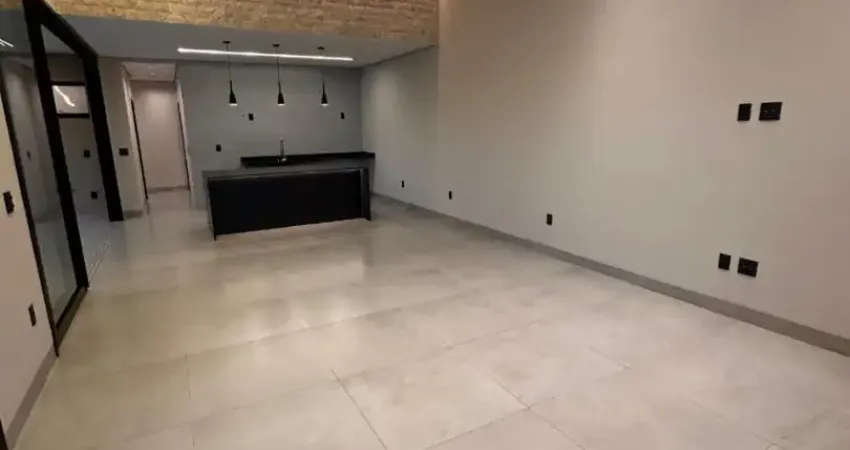 Mirante do Lago Condomínio Clube - Casa novinha procura novo dono.