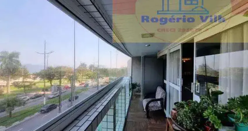 Grande Apartamento de Frente Mar na Praia do Boqueirão em Santos - Viva o Sonho &#224; Beira-Mar!