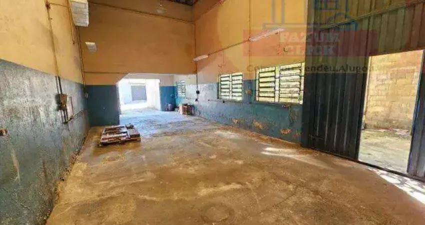 Galpão versátil na zona leste: ideal para negócios e investimento!