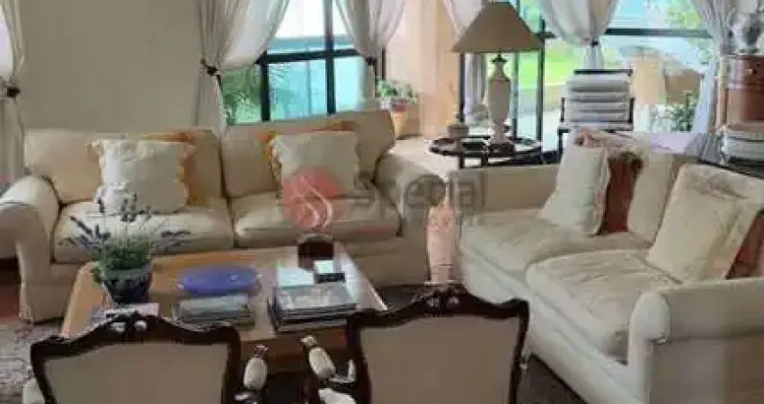 Apartamento  no Jardim Anália Franco.