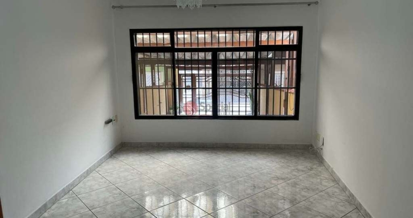 Sobrado de 280 metros na Vila Carrão próximo ao terminal de ónibus.