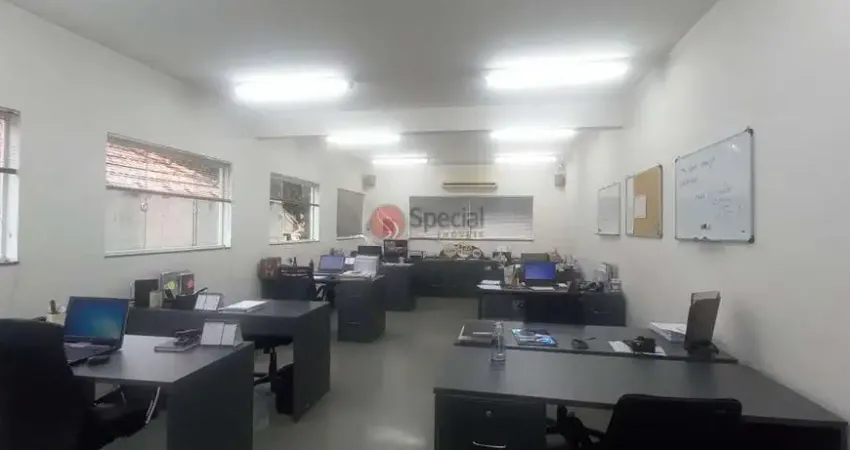 Prédio no Tatuapé  de 375 m², 3 salões, refeitórios , sala de reuniões.