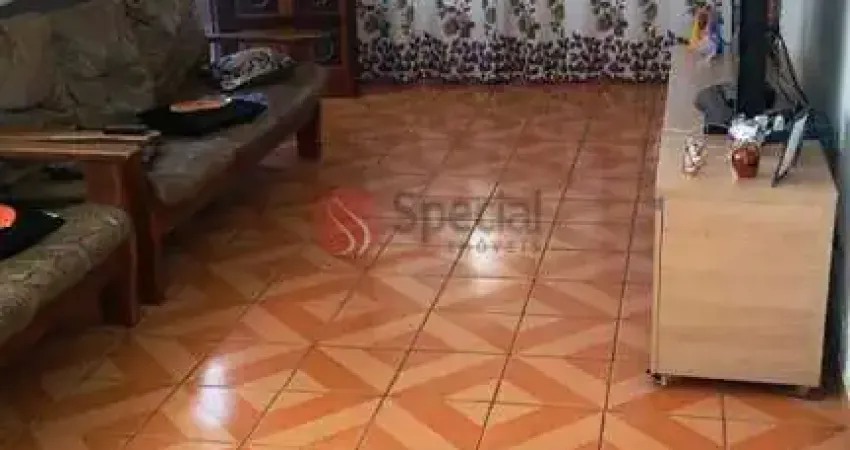 Sobrado bem conservado  na Vila Formosa!