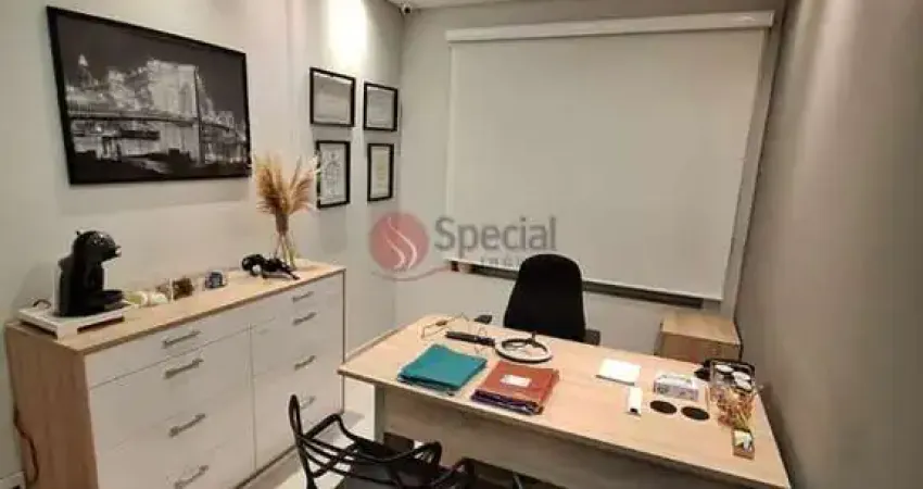 Sala comercial à venda no Tatuapé próximo Metrô Carrão.