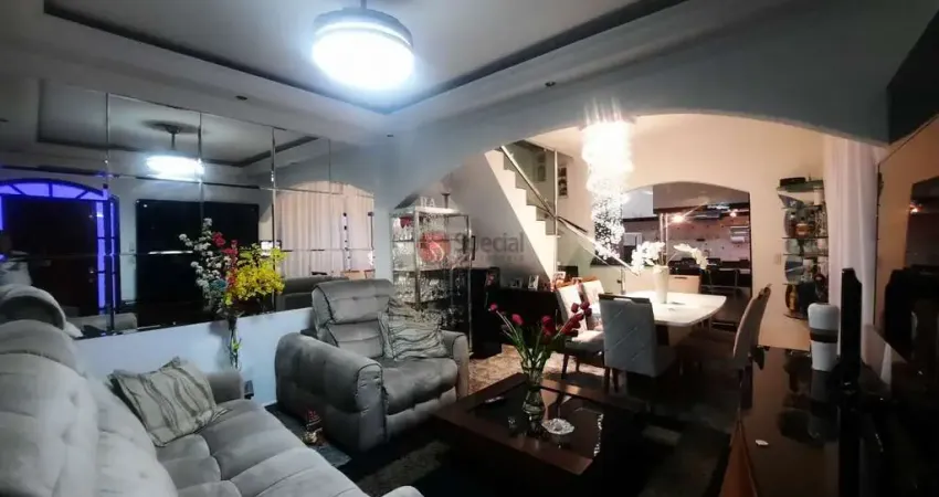Casa com 3 quartos à venda na Rua Júlio Brandão, 126, Vila Rica, São Paulo