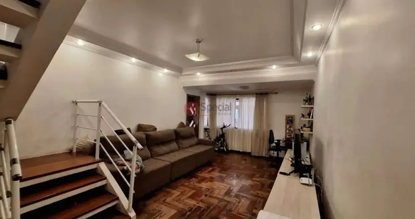 Sobrado de Vila na Vila Carrão.