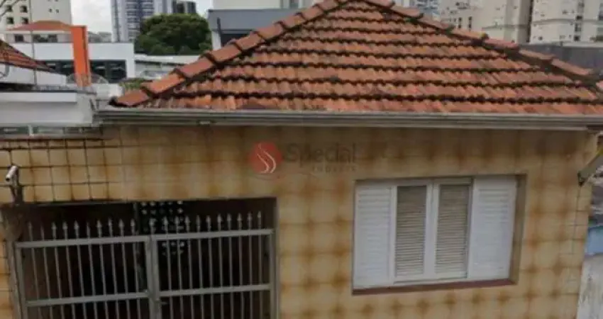 Terreno com casa térrea no Tatuapé em rua sem saída.