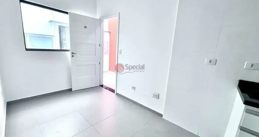 Apartamento novo, 2 quartos, com quintal . na Vila Oratório.