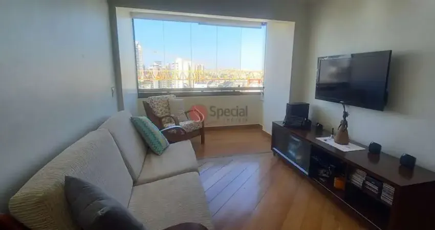 Apartamento no Anália Franco à venda com 3 quatros, 1 suíte, 1 vaga, ao lado Shopping Anália Franco.