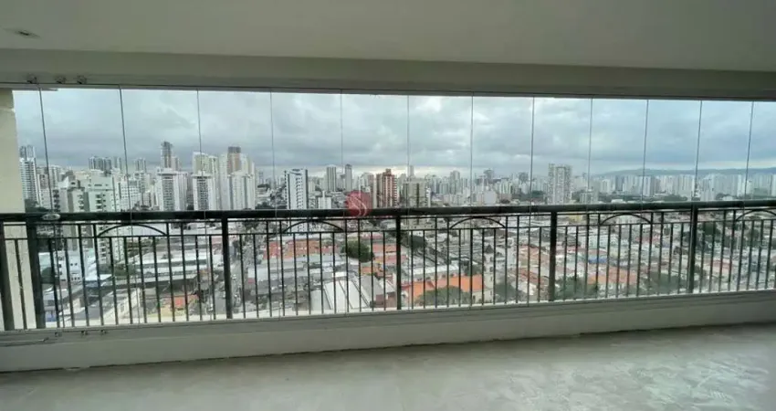 Cobertura a venda ,  4 dormitórios, 3 suítes, 4 vagas  e depósito . Tatuapé .