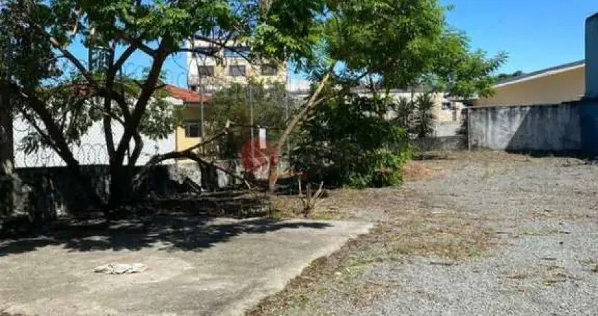 Terreno à venda na Penha  379 metros.