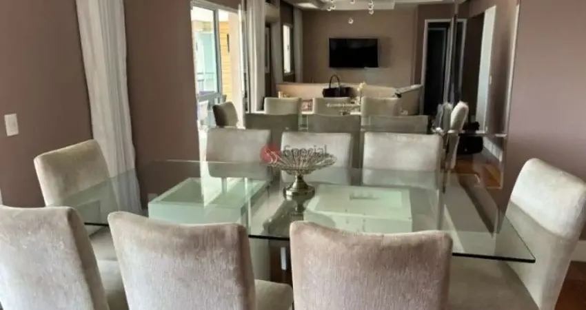 Apartamento à venda  no Tatuapé com 3 quartos e 2 vagas.