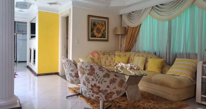 Sobrado à venda na Vila Carrão com 340 m².