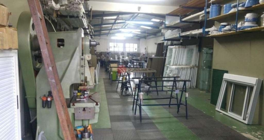 Galpão na Vila Matilde, próximo ao metro com  1200 m²