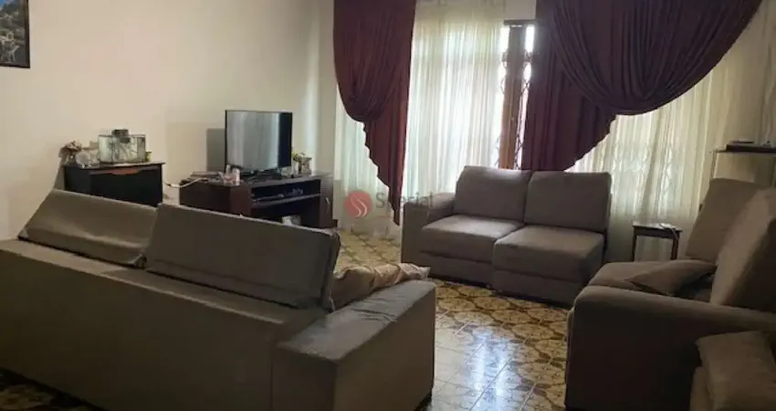 Sobrado na Vila Carrão com 240 m² terreno ao lado da futura estação Guilherme Giorgi.