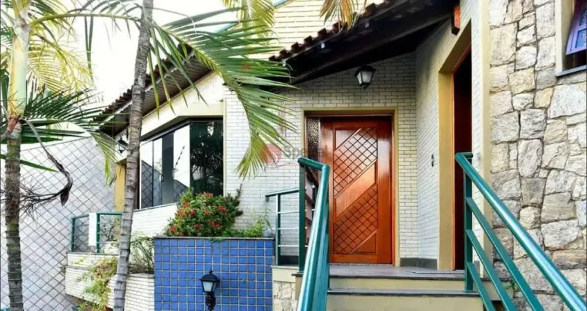 Sobrado belíssimo com 3 quartos e área gourmet à venda Tatuapé, 300 m².