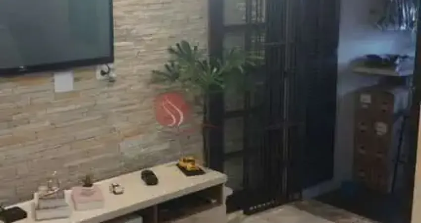 Sobrado à venda no Jardim Fernandes com 121 metros.