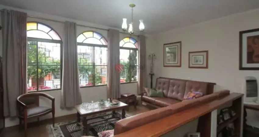 Sobrado à venda com 3 quartos na Vila Formosa, 240 metros.