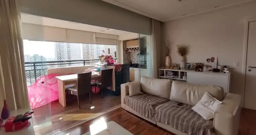 Apartamento de 83 metros na Vila Formosa, decorado e com fino acabamento.
