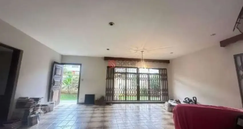 Sobrado à venda na Vila Carrão com 246 metros.