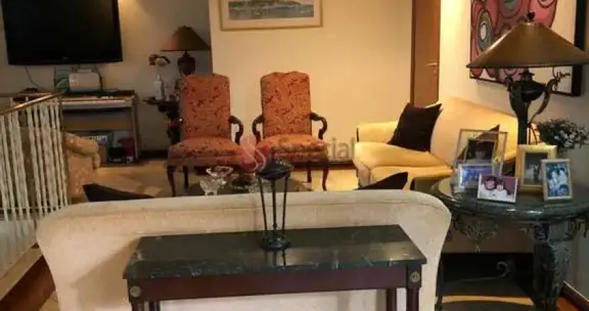 Cobertura à venda no Jardim Avelino com 4 quartos, 1 suíte, 5 vagas, 280 metros.