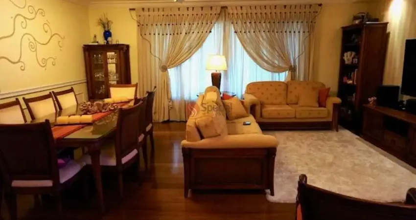Sobrado com 5 quartos  à venda na  Vila Formosa com 5 quartos.