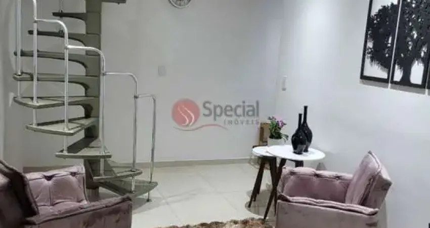 Cobertura na Penha com piscina, churrasqueira e depósito.