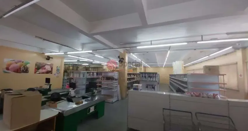 Galpão à venda com renda e  acesso por 2 ruas no Tatuapé
