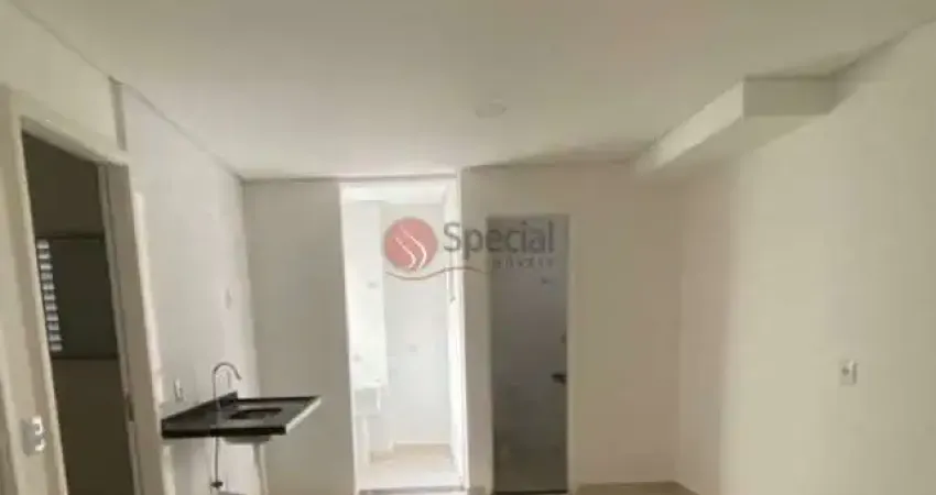 Apartamento no Tatuapé com 2 dormitórios, sem vaga, próximo a Avenida Conselheiro Carrão.