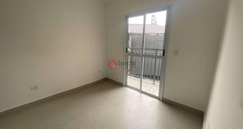 Apartamento com 2 quartos a 350 metros do Metrô Guilhermina.