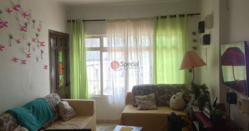 Casa térrea sendo 2 imóveis no mesmo terreno à venda, 240 m² na Santa Clara.
