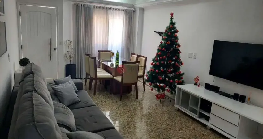Sobrado em condomínio fechado na Vila Formosa com porteira fechada.
